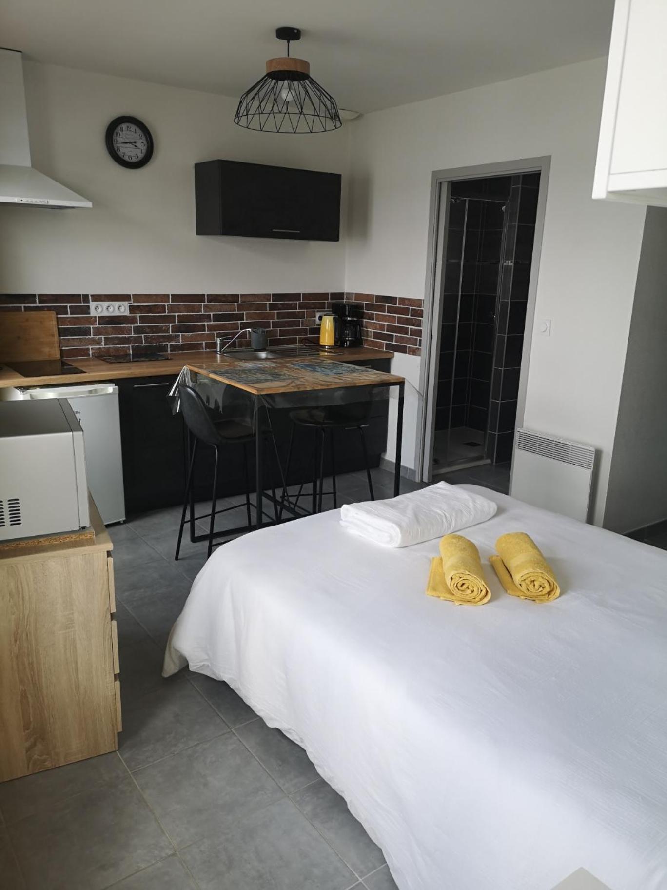 Appartement Devant La Mer Erquy Bagian luar foto